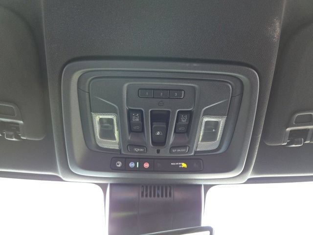 Used 2024 Chevrolet Silverado 1500 High Country AWD/4WD image 74