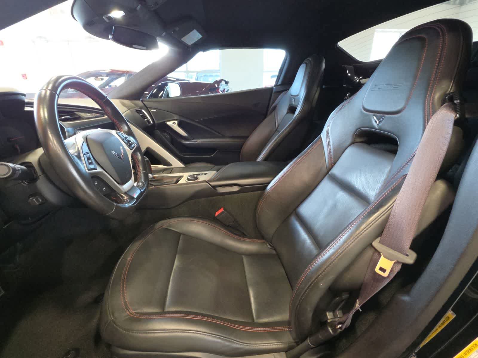 Used 2016 Chevrolet Corvette Z06 w/ 3LZ Preferred Equipment Group RWD image 14