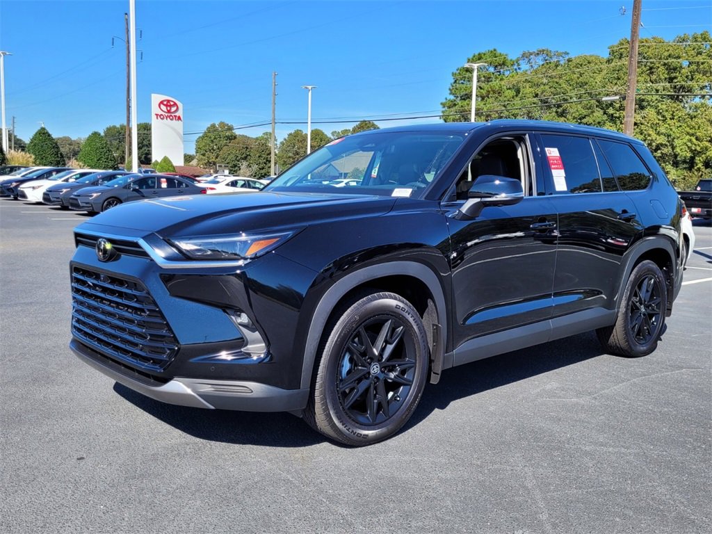 New 2026 Toyota Grand Highlander Platinum image 3