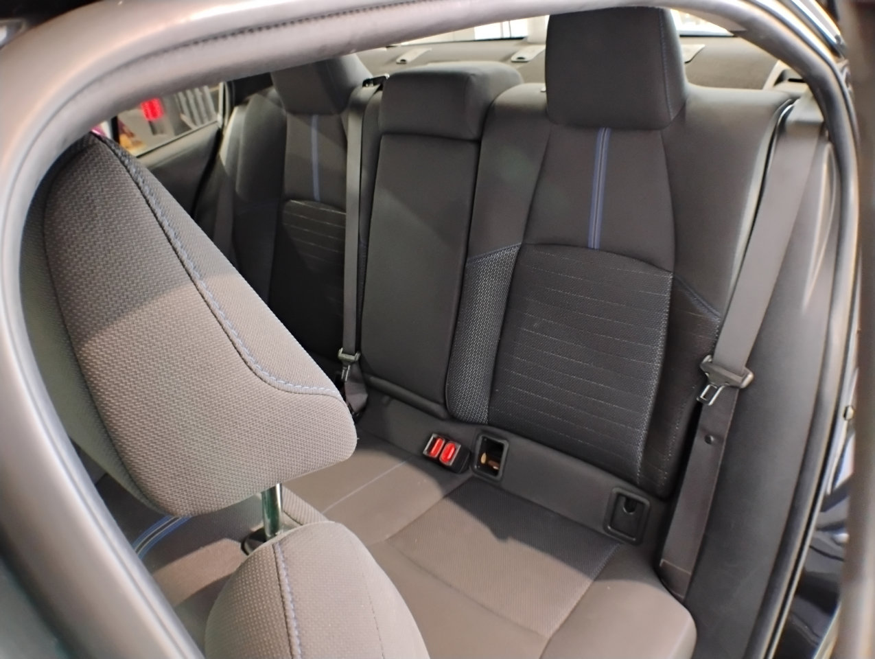 Used 2020 Toyota Corolla SE image 54