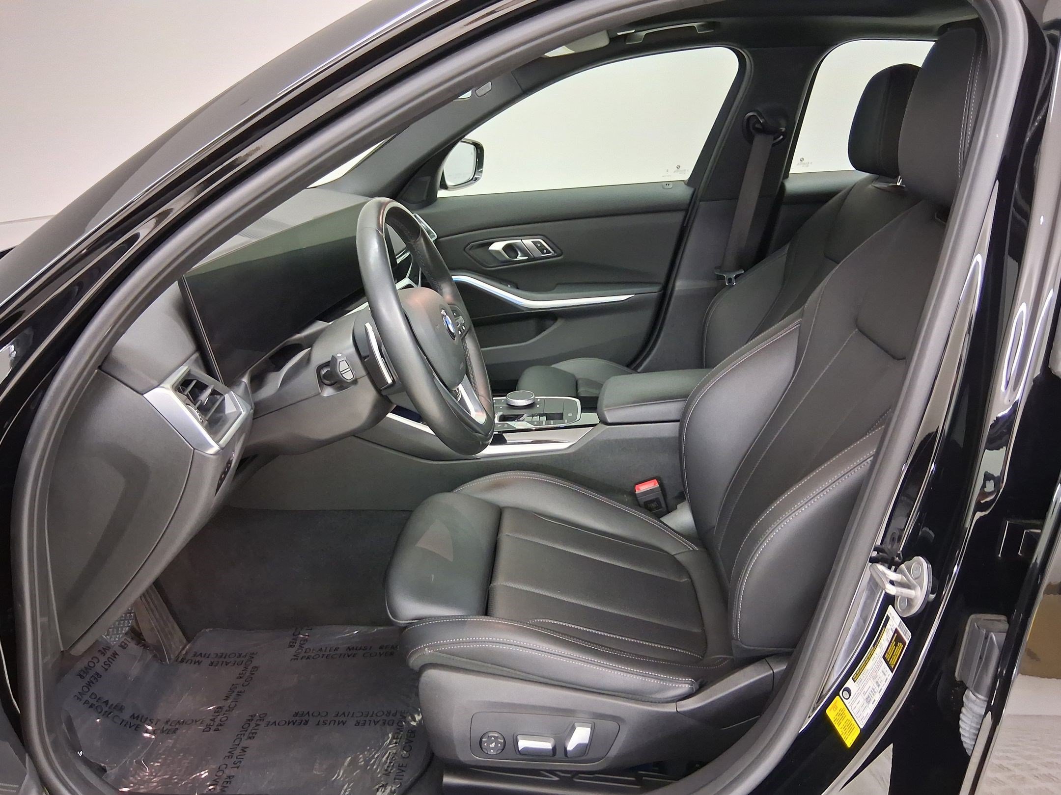 Used 2023 BMW 330i Sedan w/ Premium Package RWD image 5