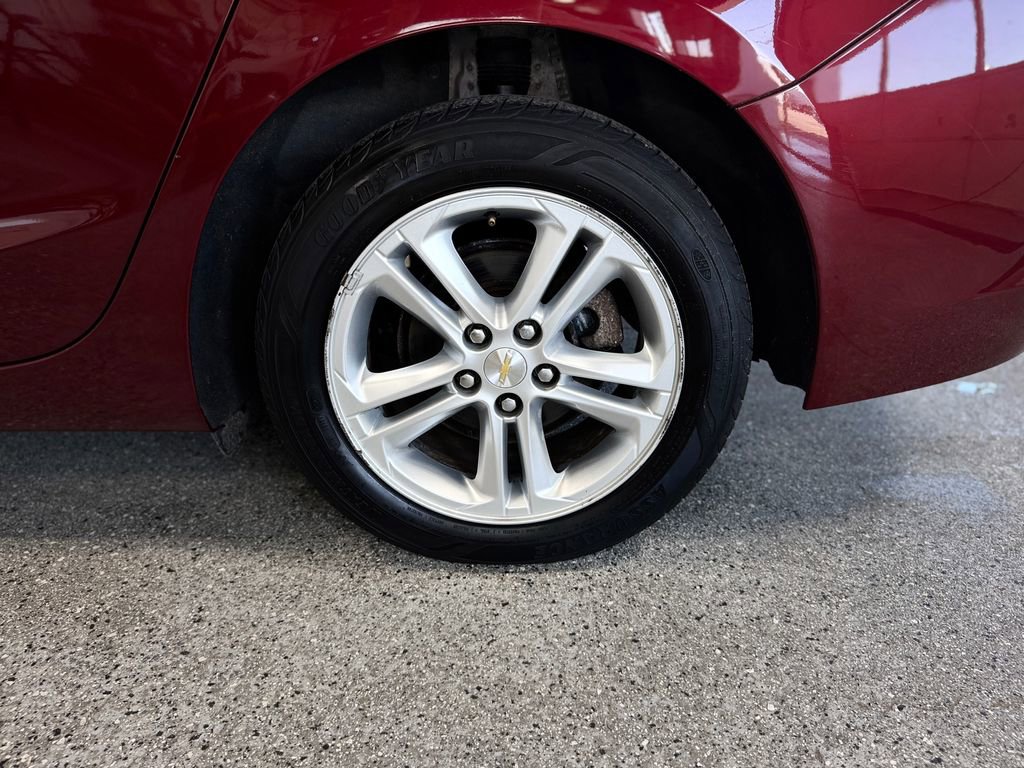 Used 2016 Chevrolet Cruze LT w/ Convenience Package FWD image 23
