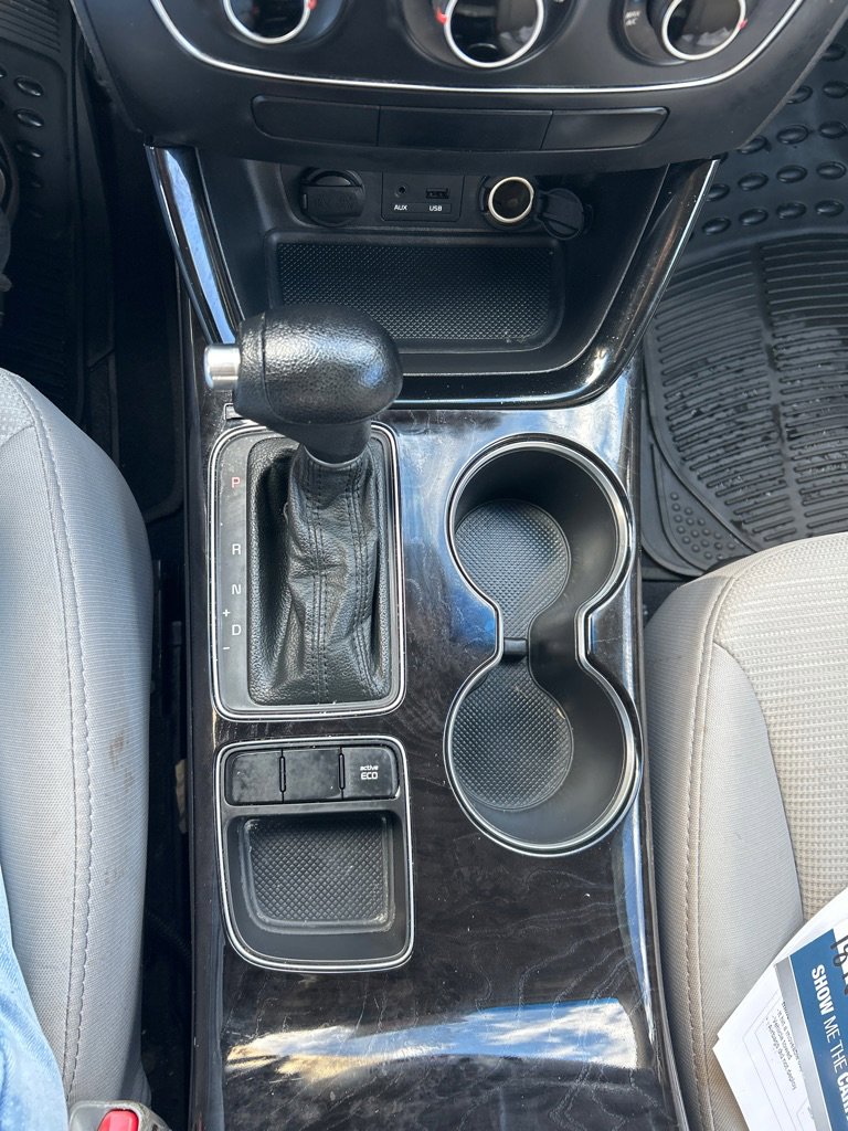 Used 2014 Kia Sorento LX image 15