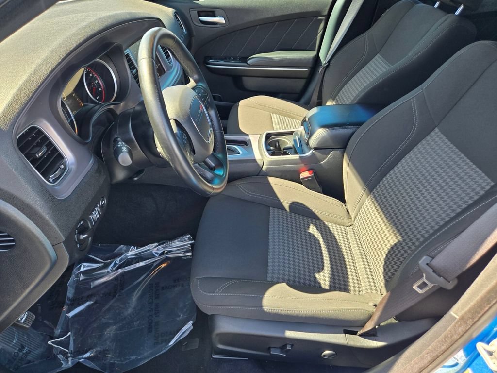 Used 2023 Dodge Charger SXT RWD image 10