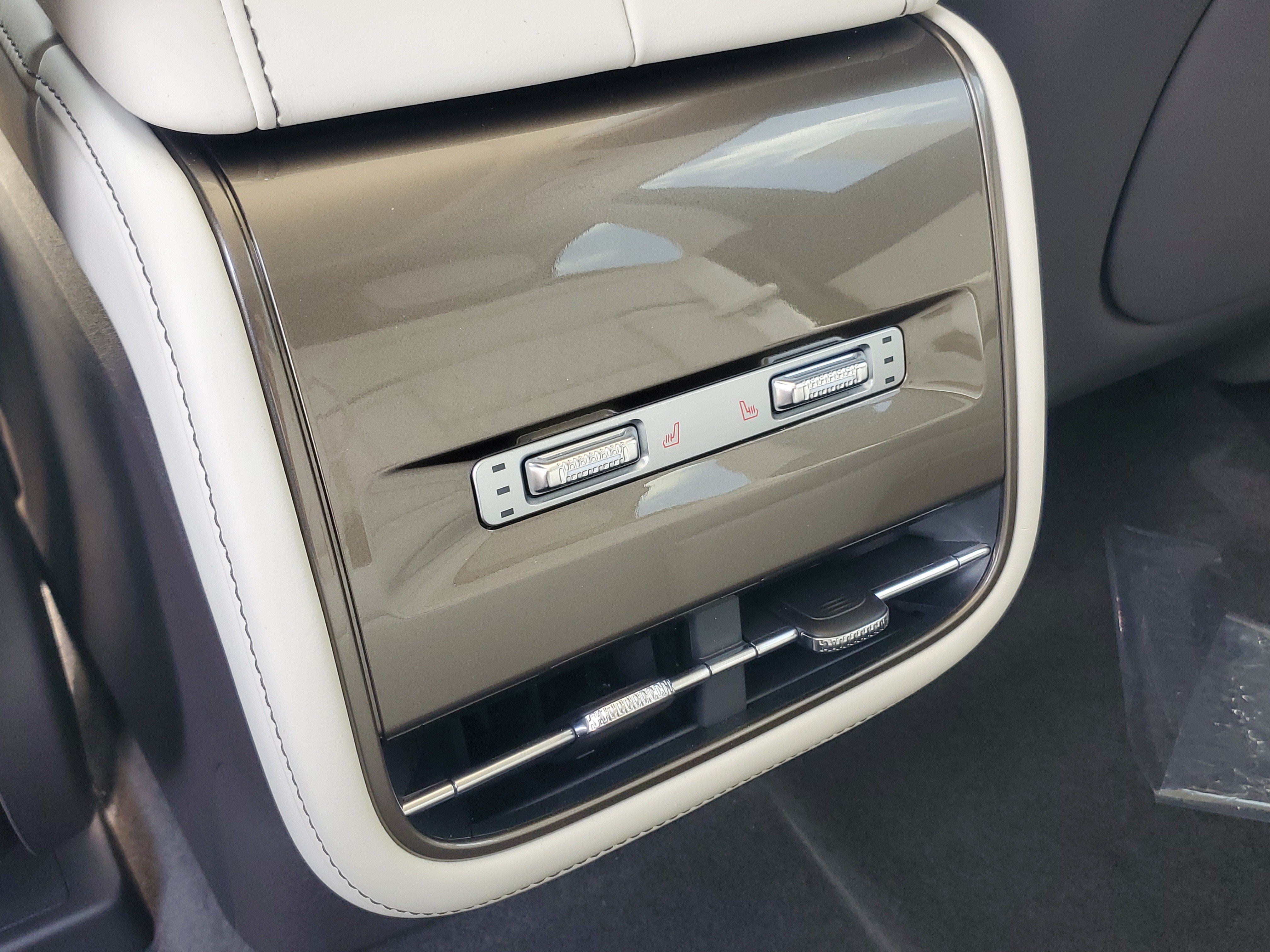 New 2026 Lincoln Nautilus Black Label AWD/4WD image 30