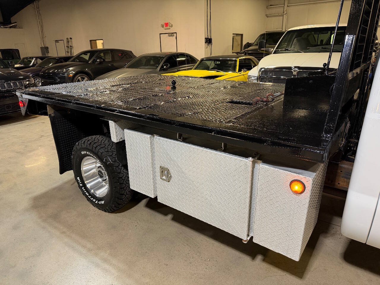 Used 1999 Ford F350 4x4 Regular Cab DRW Super Duty image 40