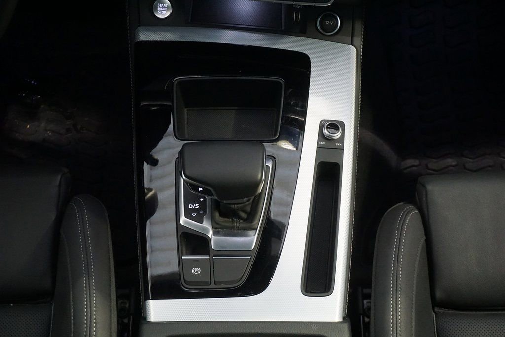 Used 2024 Audi Q5 2.0T Prestige w/ Prestige Package image 31