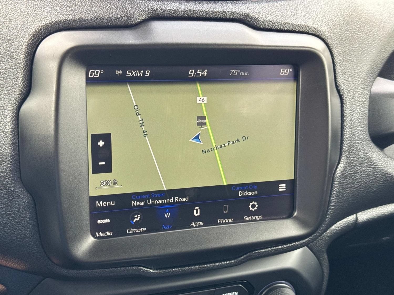 Used 2023 Jeep Renegade Latitude AWD/4WD image 36