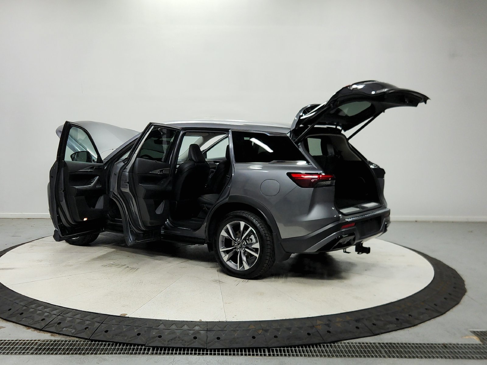 Used 2023 INFINITI QX60 Luxe w/ Cargo Package AWD/4WD image 14