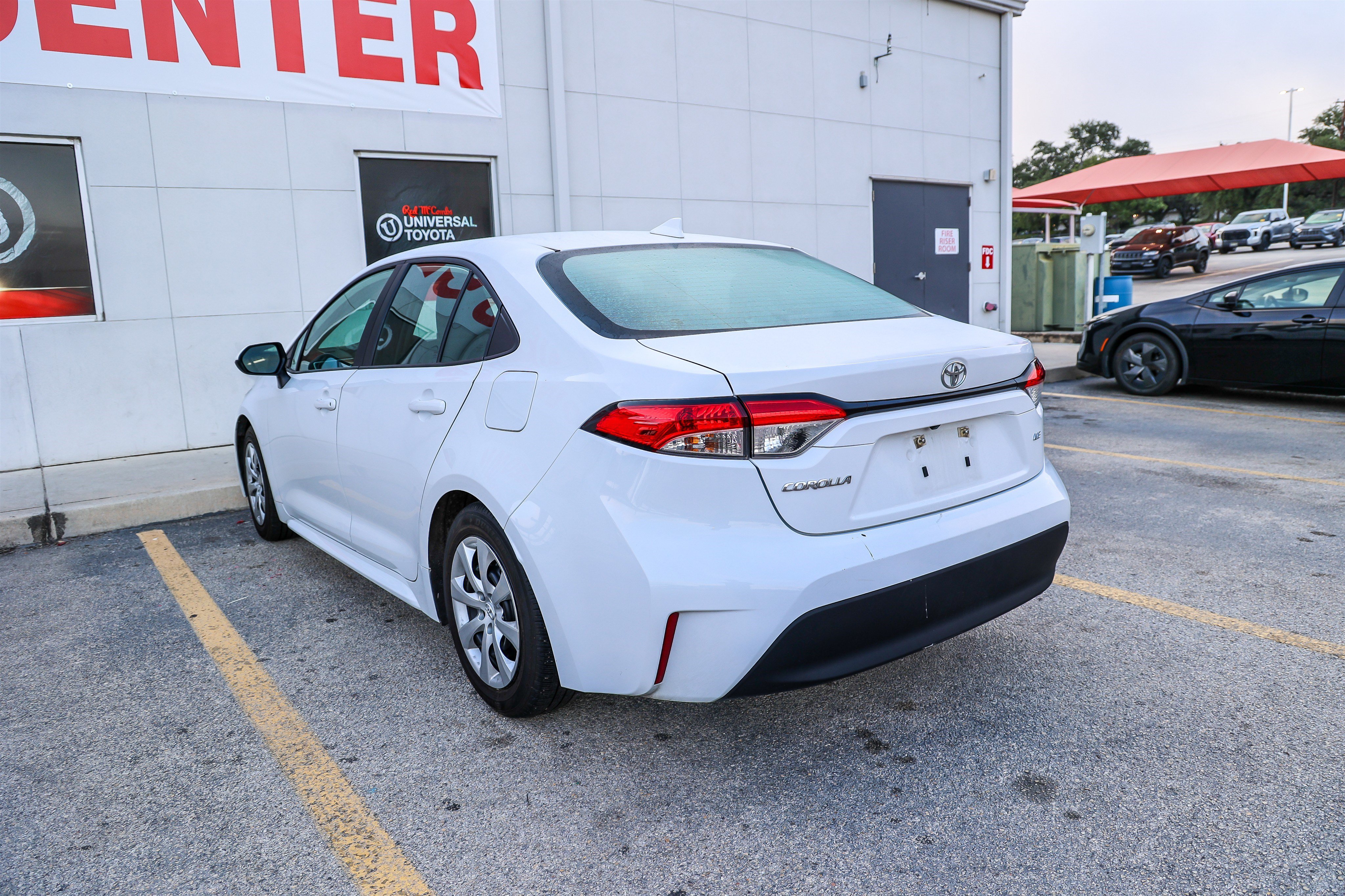 Used 2024 Toyota Corolla LE FWD image 9