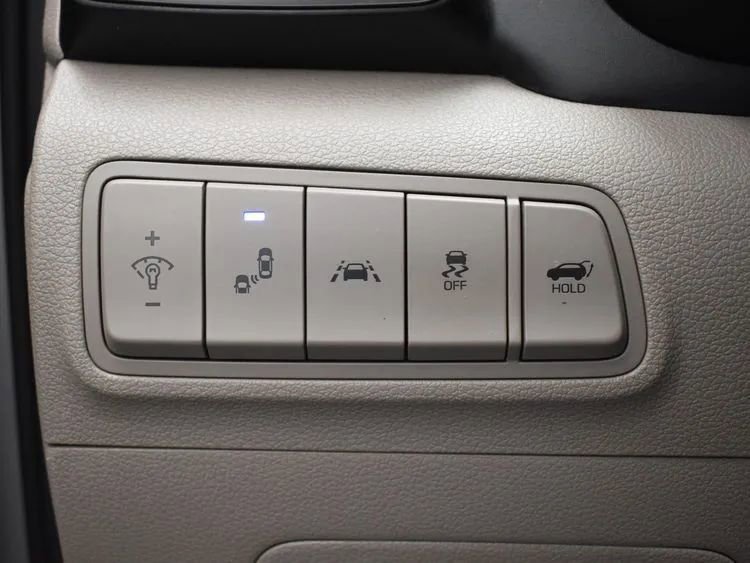 Used 2019 Hyundai Tucson Ultimate w/ Cargo Package image 23