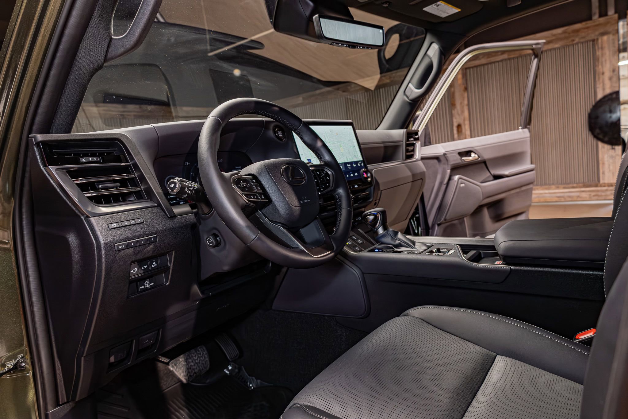 Used 2026 Lexus GX 550 Luxury+ w/ Accessory Package (2T) image 13