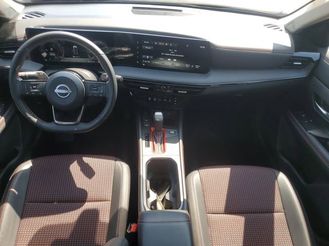 Certified 2025 Nissan Kicks SR FWD image 12