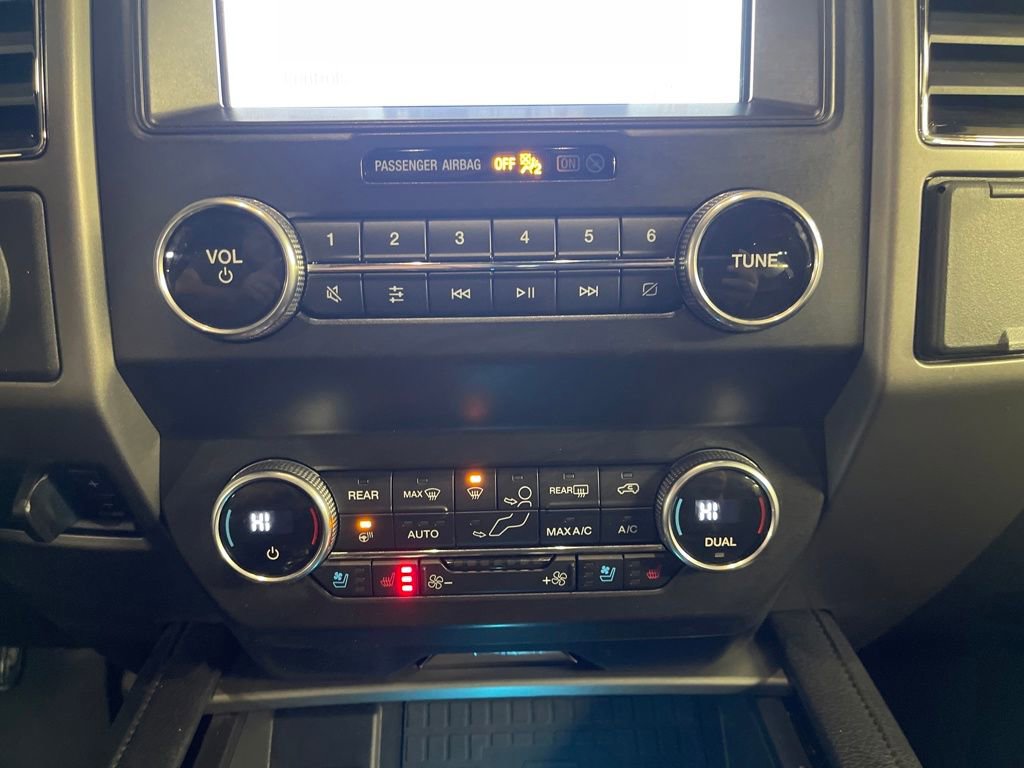 Used 2021 Ford Expedition Max XLT image 19