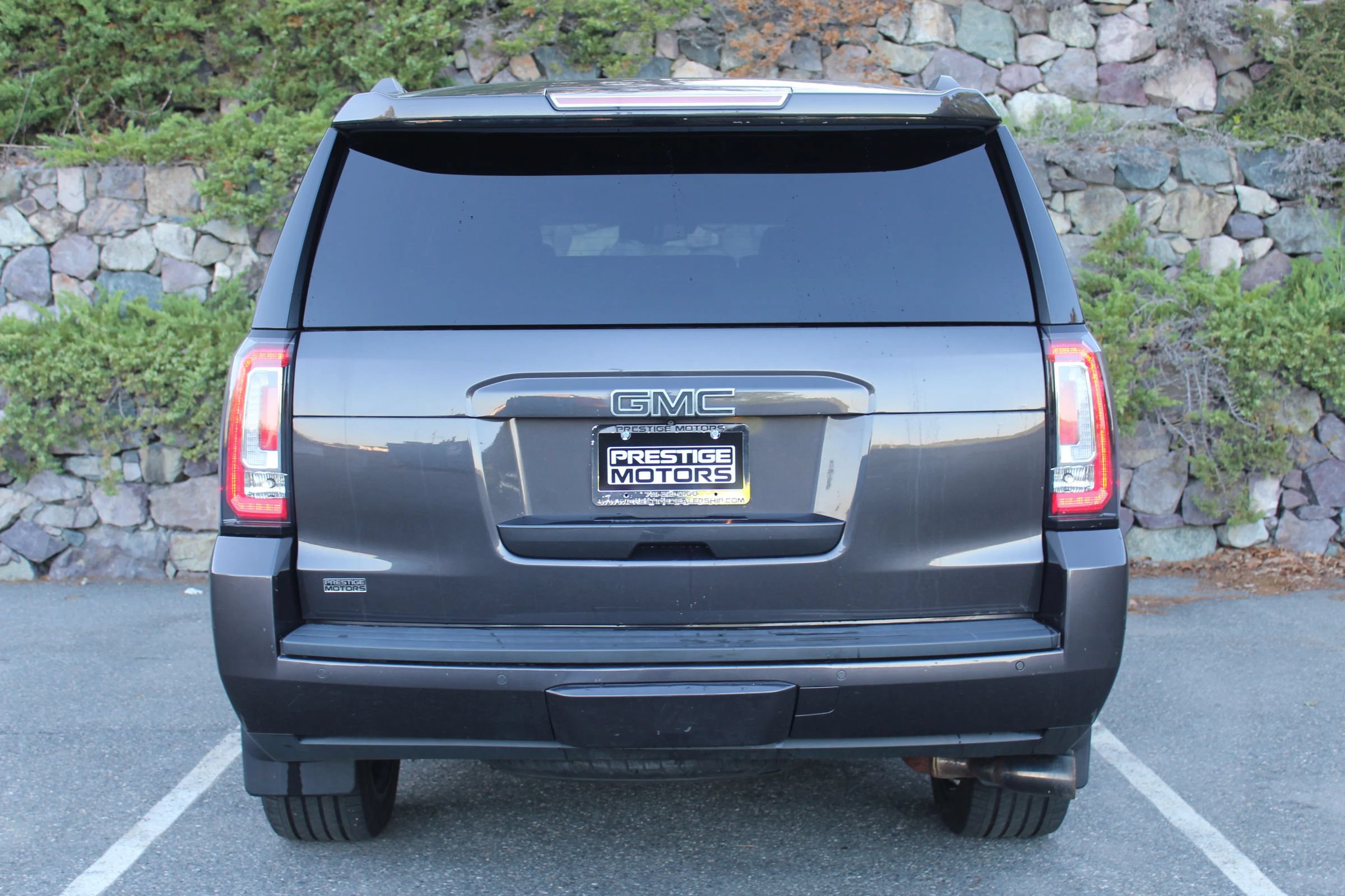 Used 2016 GMC Yukon SLT w/ Open Road Package AWD/4WD image 8