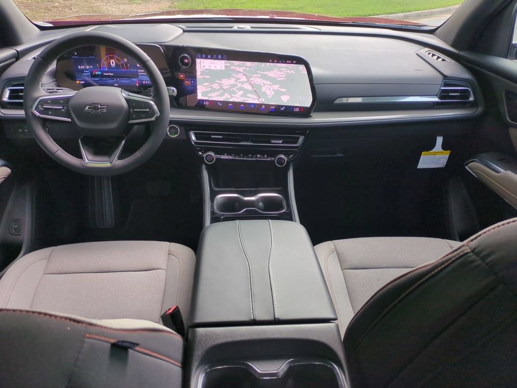 New 2027 Chevrolet Traverse LT w/ Midnight/Sport Edition FWD image 30