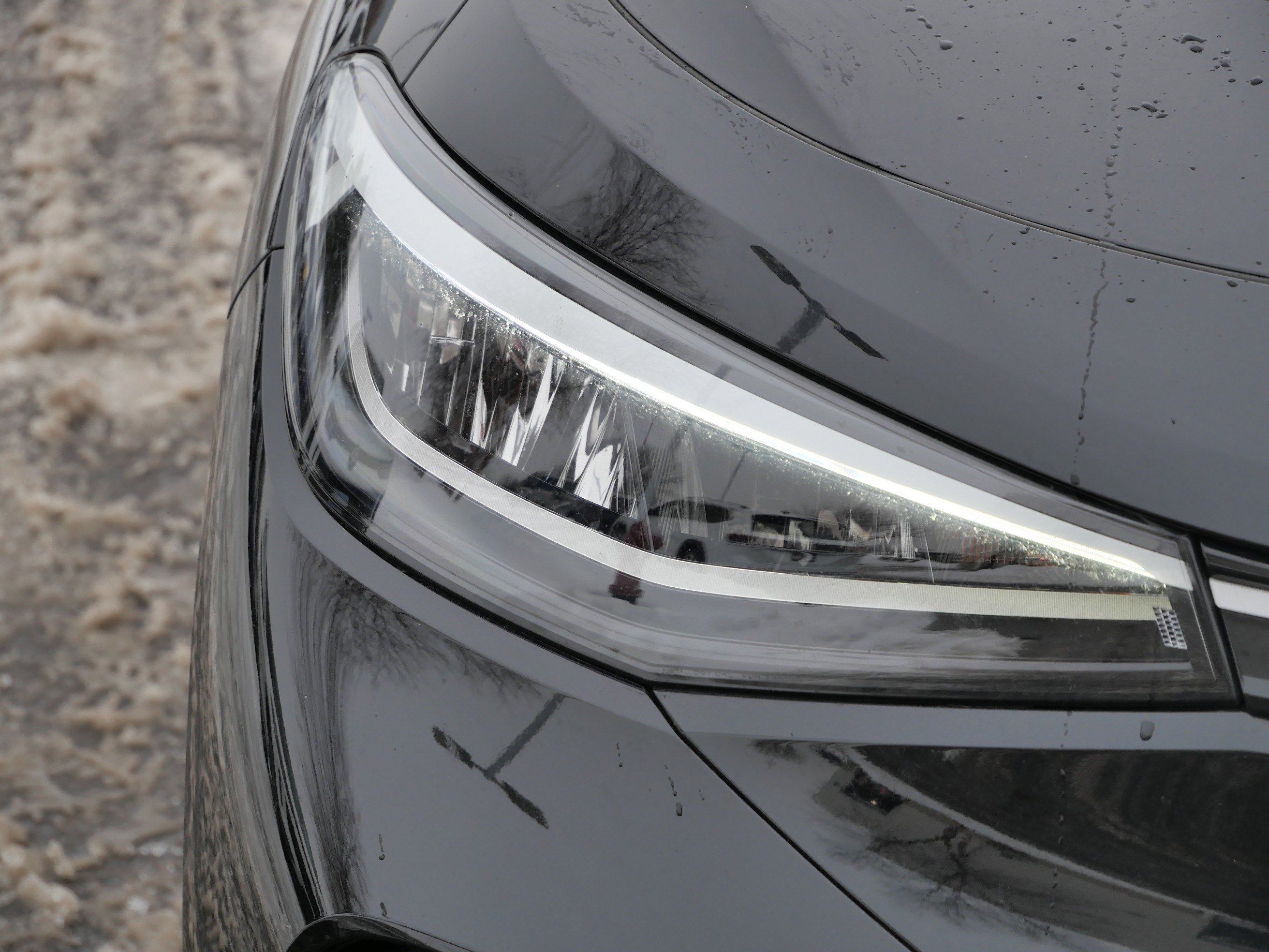 Certified 2025 Volkswagen ID.4 Pro image 16