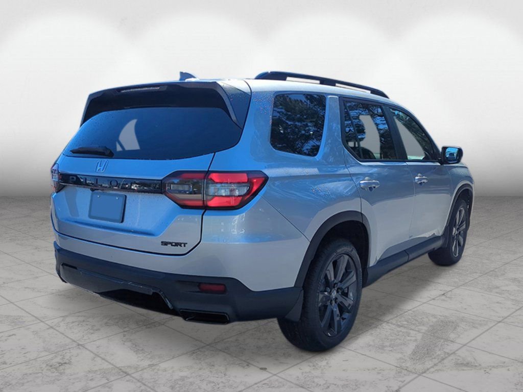 New 2026 Honda Pilot Sport image 5
