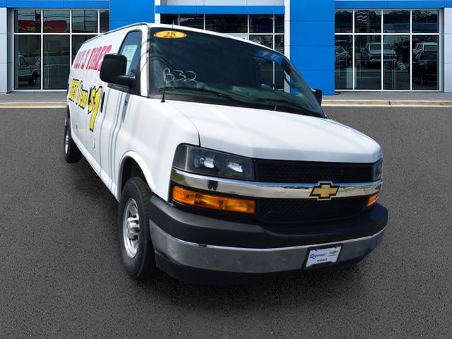 New 2025 Chevrolet Express 2500 Extended w/ Driver Convenience Package RWD image 10