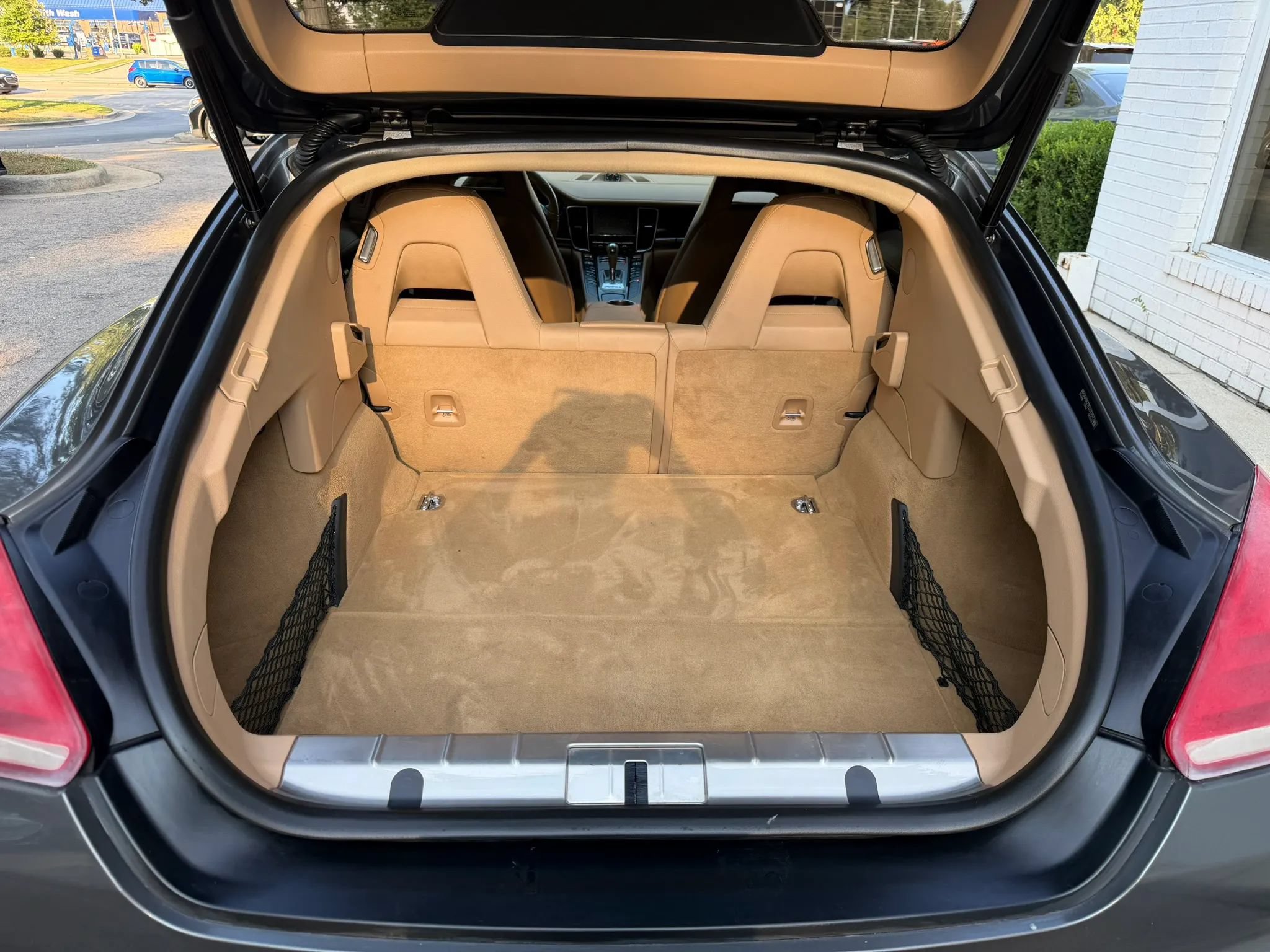 Used 2014 Porsche Panamera RWD image 15