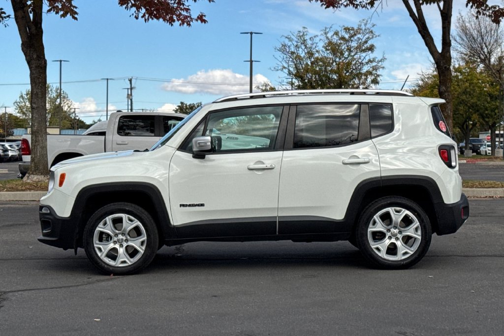 Used 2015 Jeep Renegade Limited w/ Safety & Security Group I AWD/4WD image 10