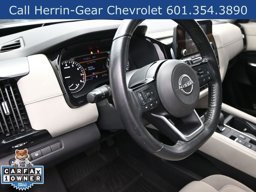 Used 2022 Nissan Pathfinder SV image 12