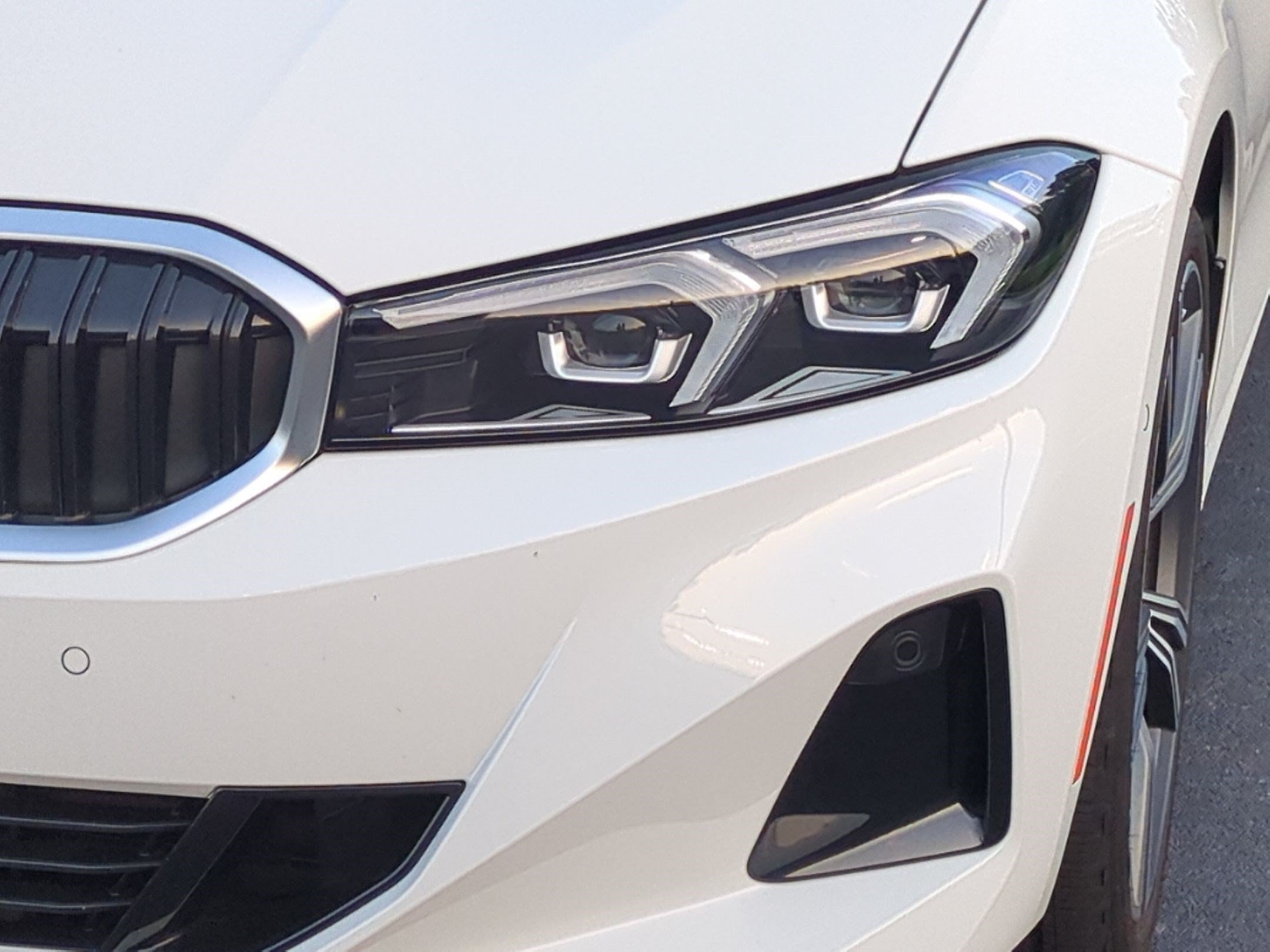 Certified 2023 BMW 330i Sedan w/ Premium Package RWD image 6
