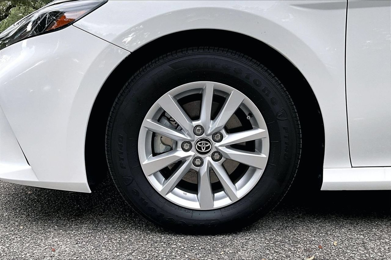 Used 2025 Toyota Camry LE FWD image 34
