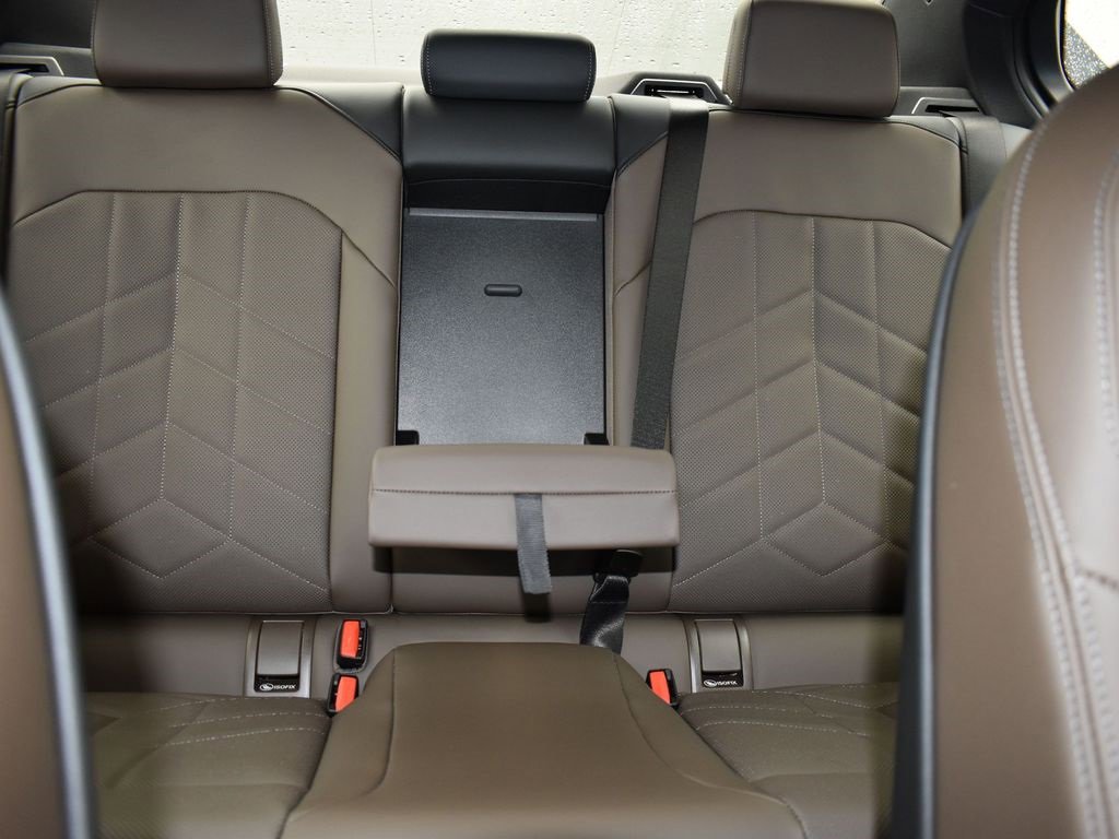 New 2026 BMW 530i w/ Premium Package image 27