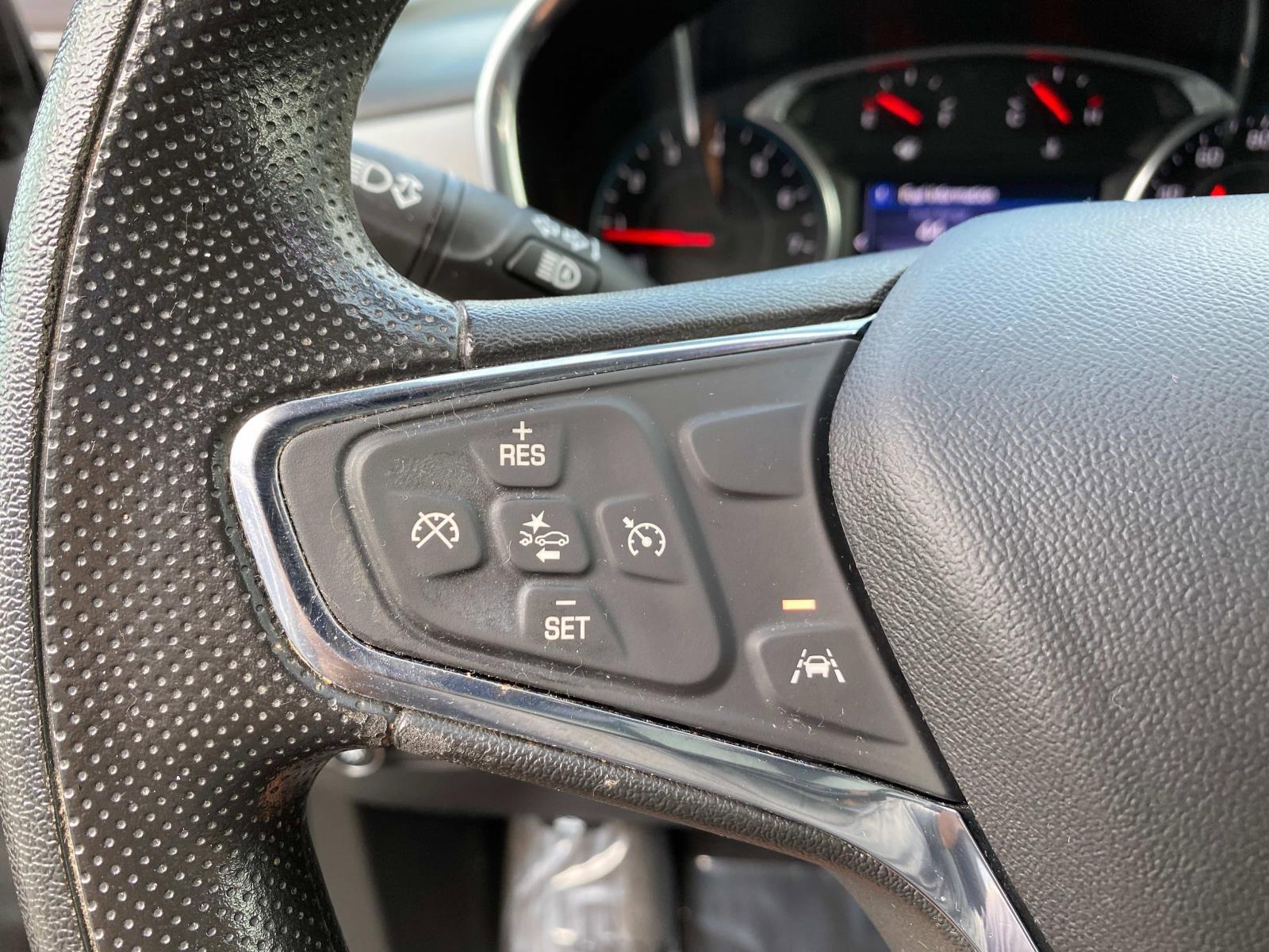 Used 2020 Chevrolet Equinox LT image 16