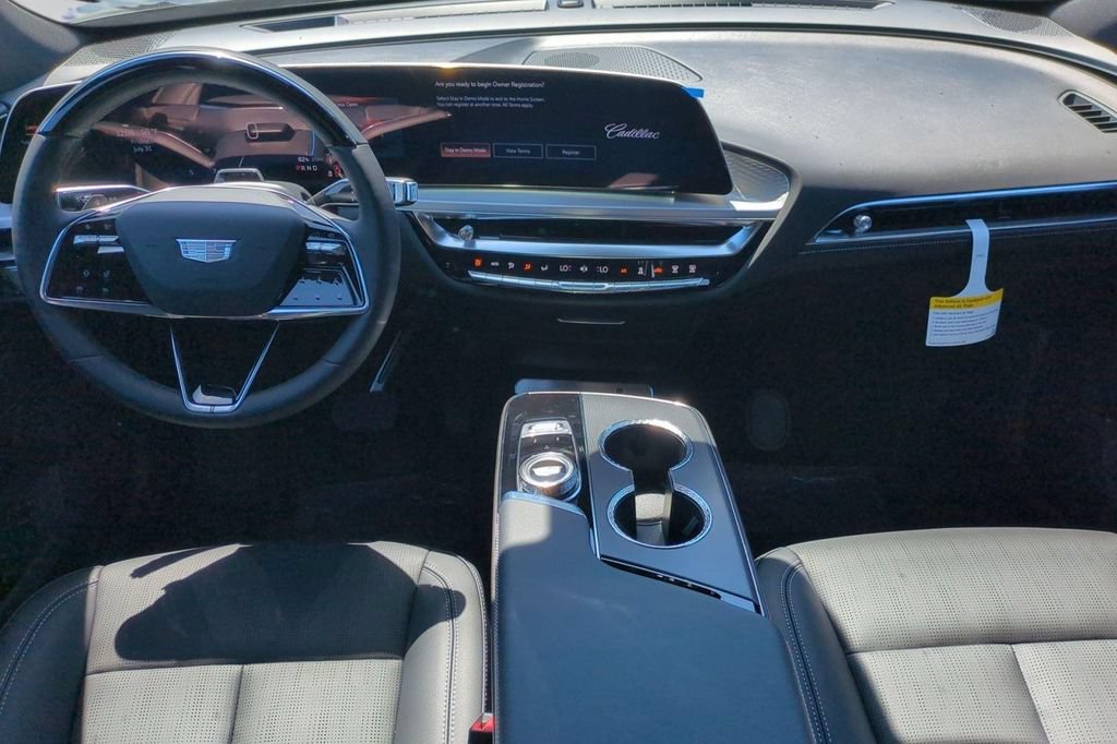 New 2026 Cadillac Lyriq Luxury AWD/4WD image 14