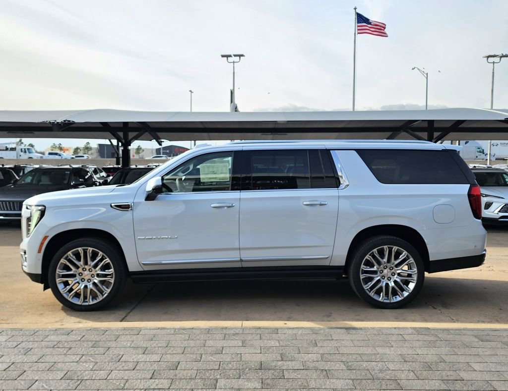 New 2026 GMC Yukon XL Denali w/ Denali Reserve Package image 5