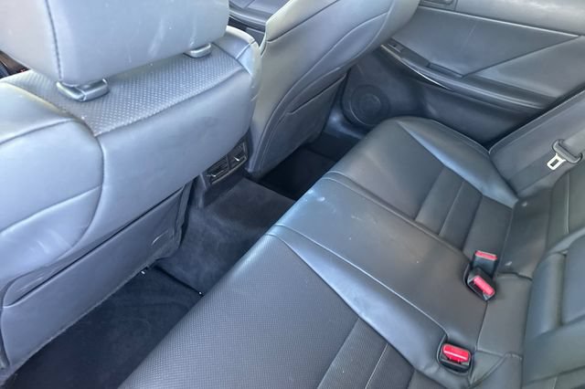 Used 2022 Lexus IS 350 F Sport w/ Navigation Package RWD image 12