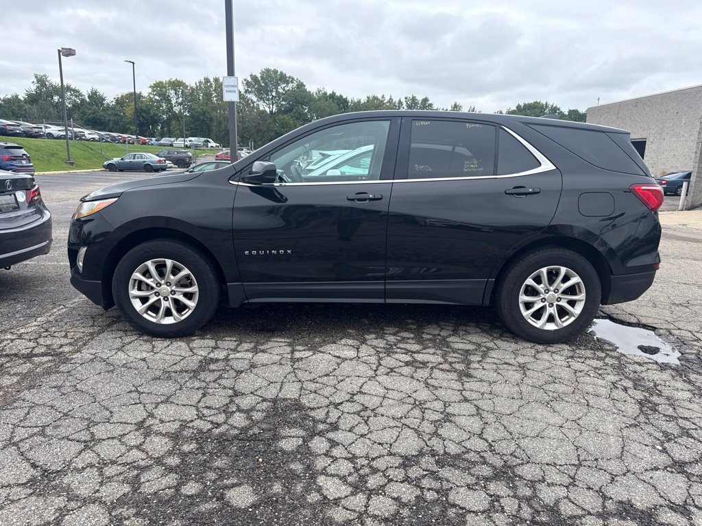 Used 2018 Chevrolet Equinox LT AWD/4WD image 2