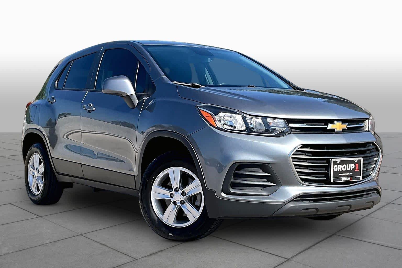 Used 2020 Chevrolet Trax LS w/ Tint and Cruise Package AWD/4WD image 3