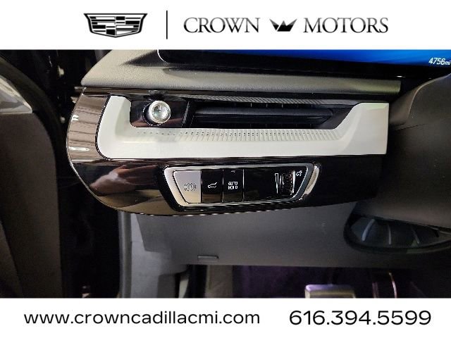 Used 2025 Cadillac Optiq Luxury 2 w/ LPO, Floor Liner Package AWD/4WD image 20