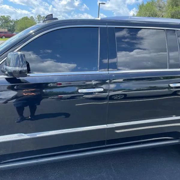 Used 2017 Cadillac Escalade ESV Platinum AWD/4WD image 3