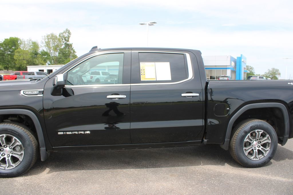 Used 2025 GMC Sierra 1500 SLT AWD/4WD image 6