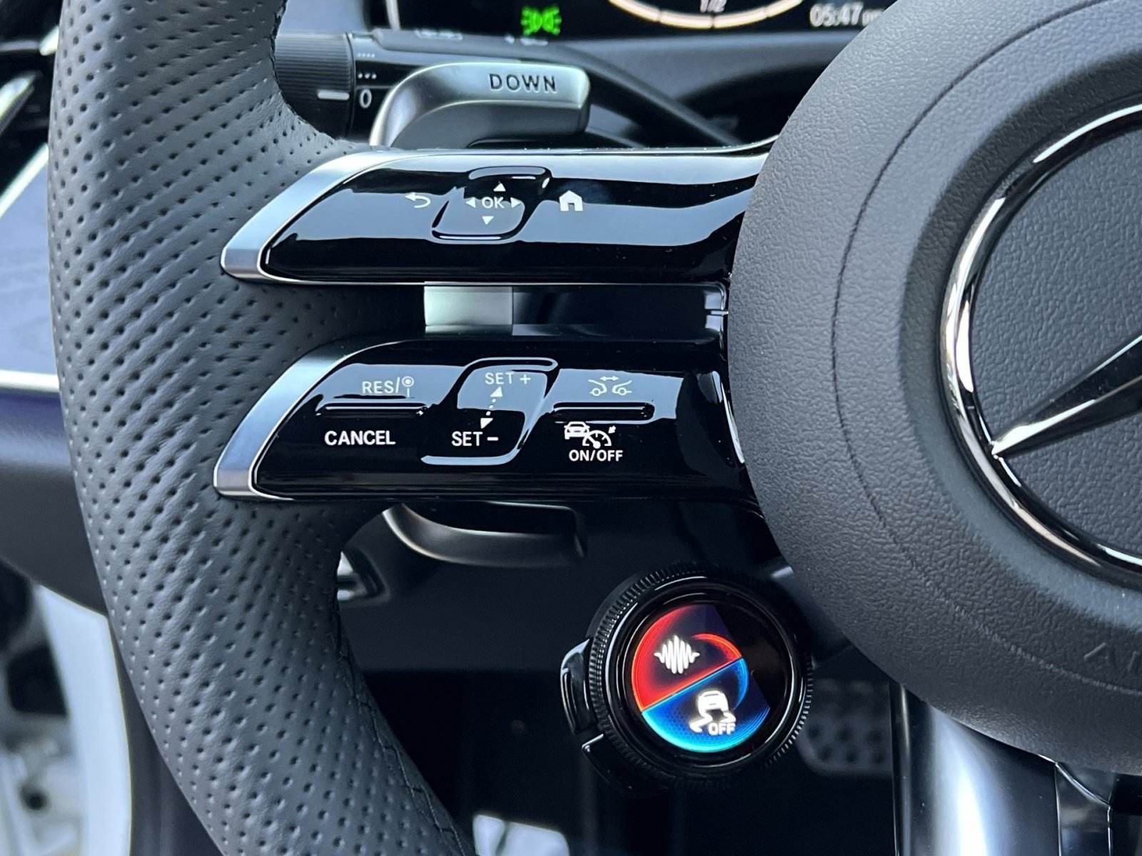 New 2026 Mercedes-Benz E 53 AMG e 4MATIC Sedan image 32