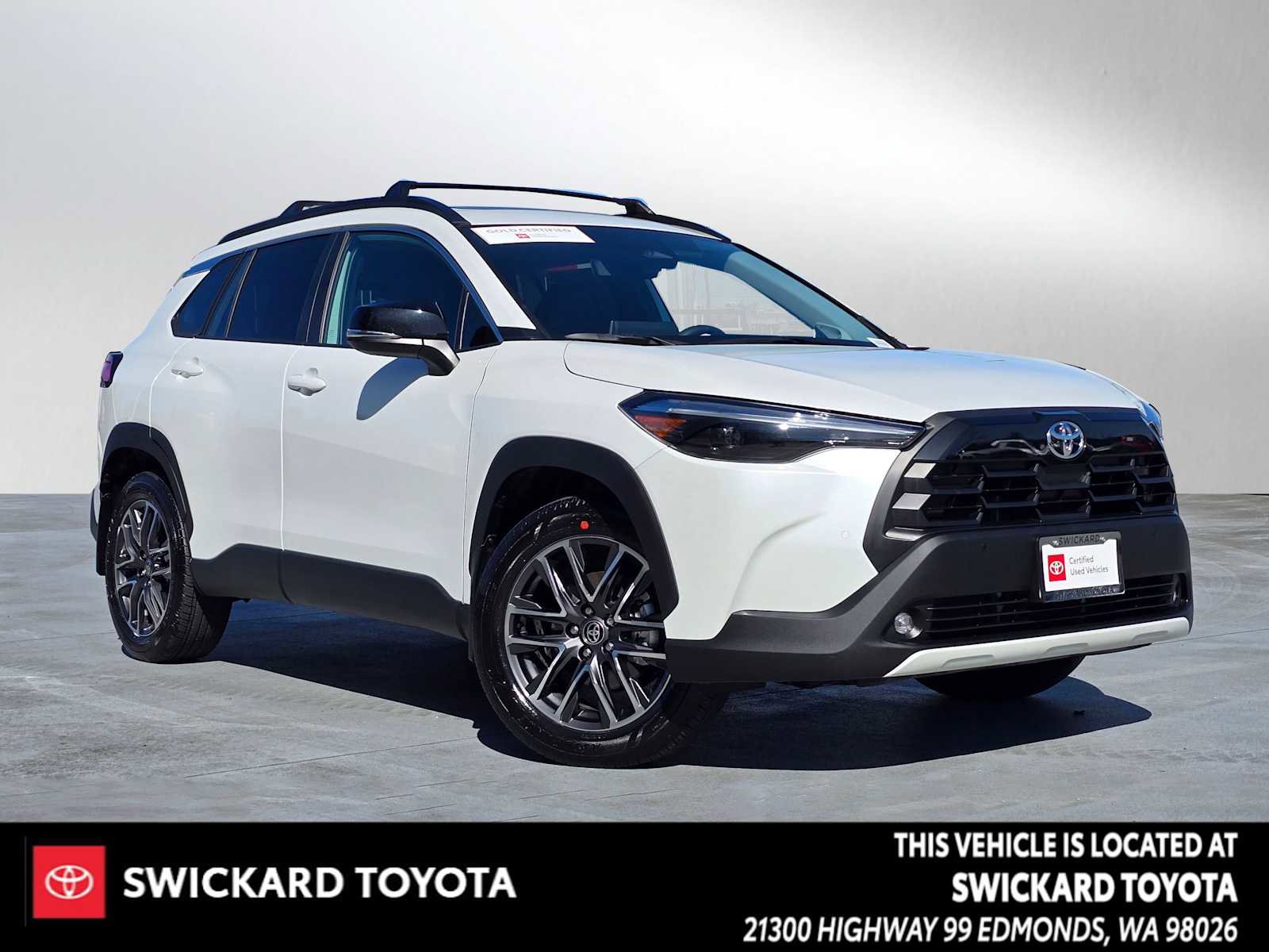 Used 2026 Toyota Corolla Cross XLE w/ Convenience Package image 1