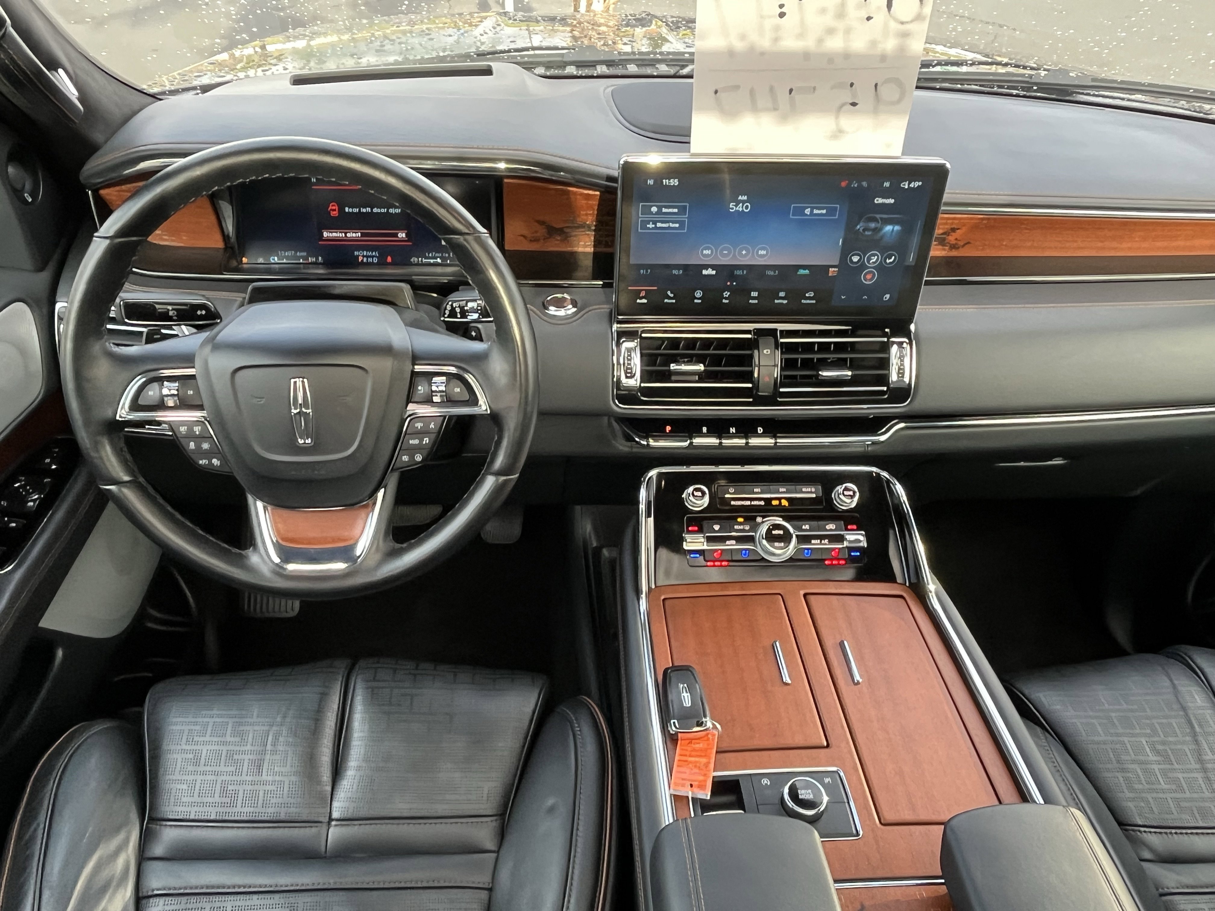 Used 2024 Lincoln Navigator L Black Label image 10