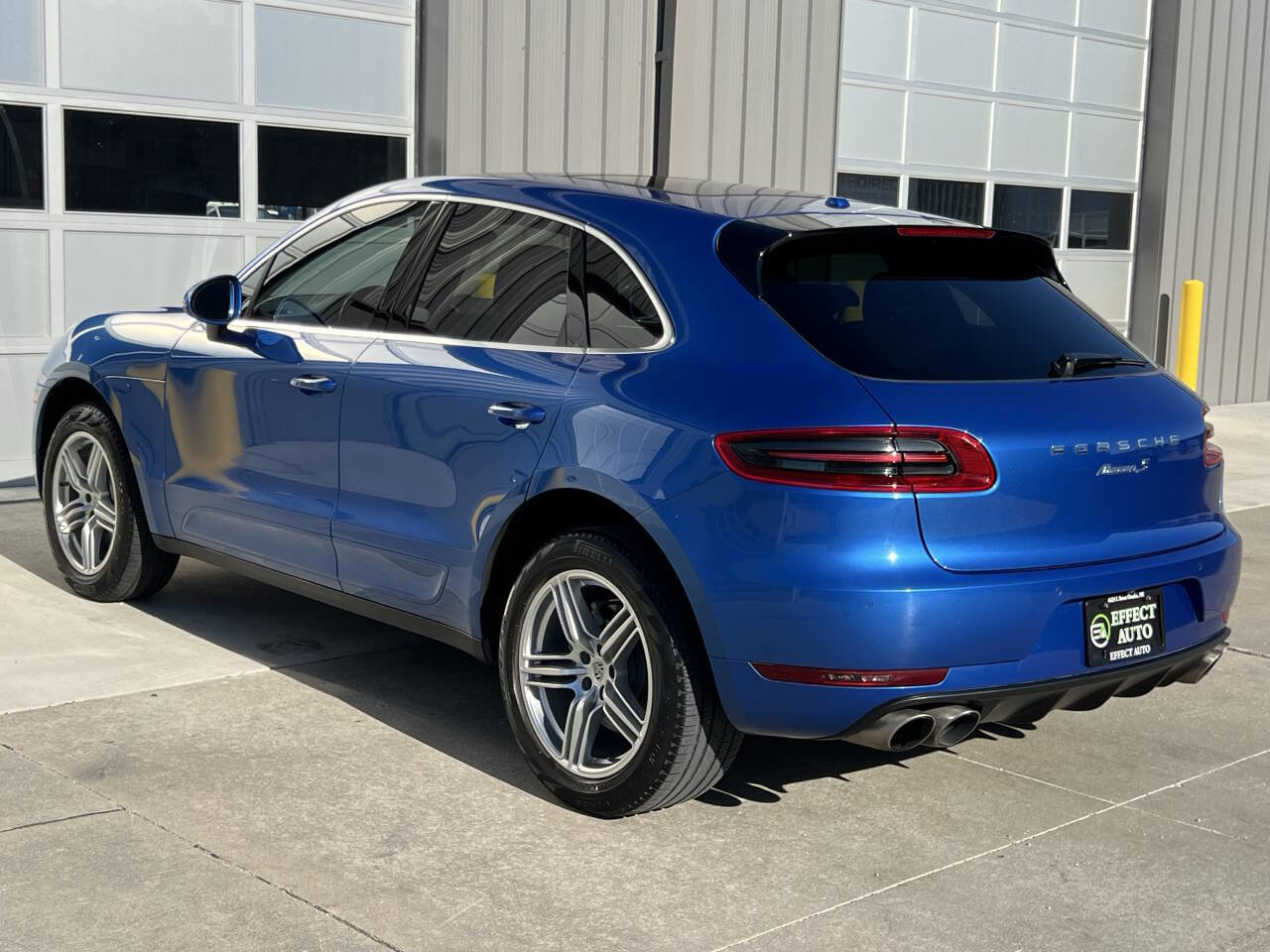 Used 2017 Porsche Macan S AWD/4WD image 8