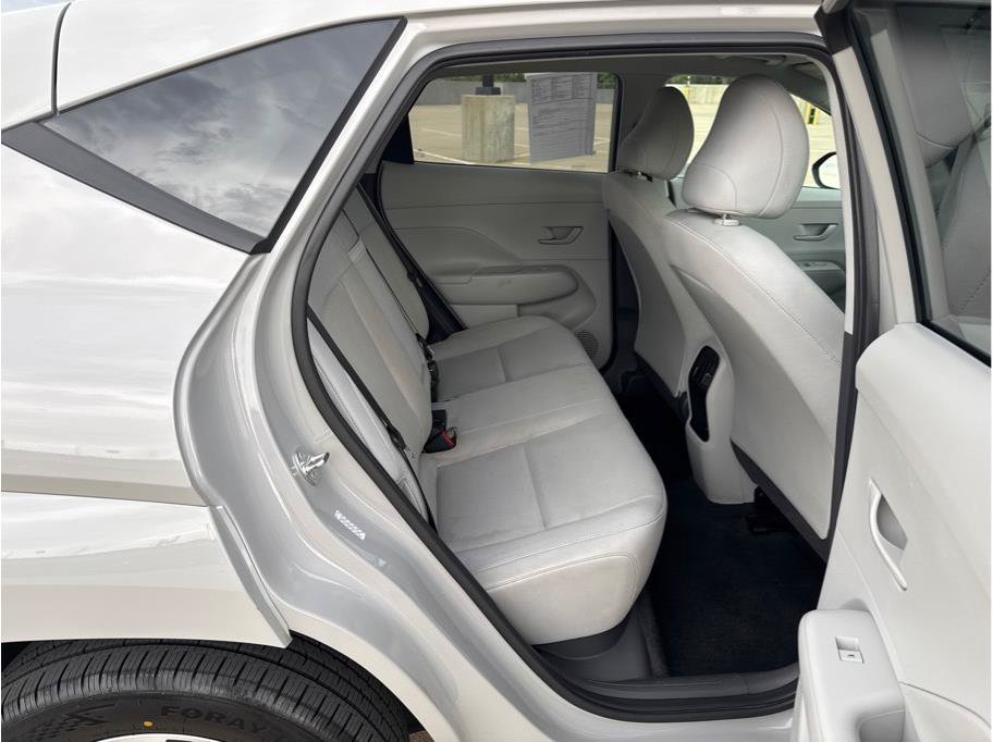 Used 2024 Hyundai Kona SEL FWD image 13