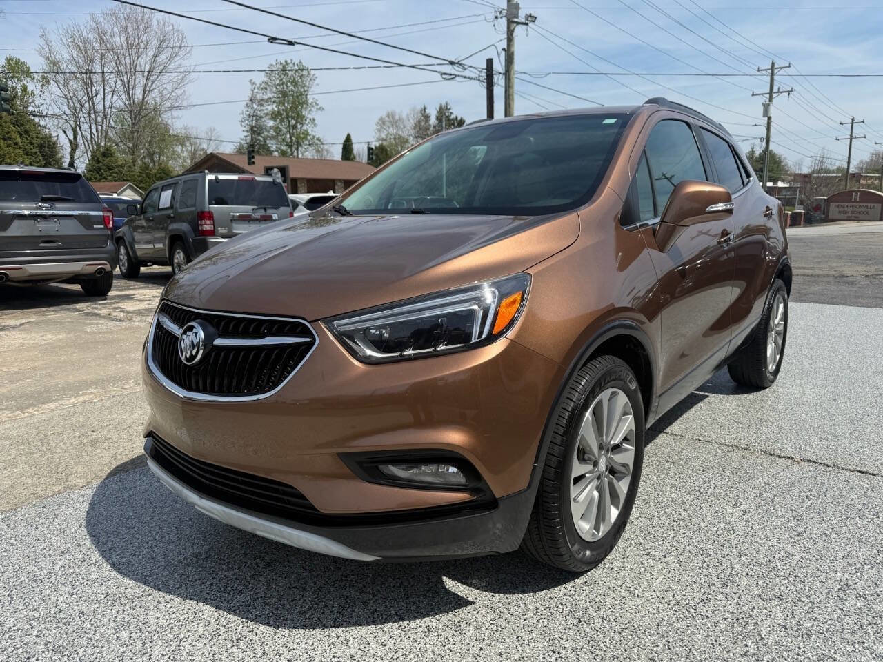 Used 2017 Buick Encore Essence image 2