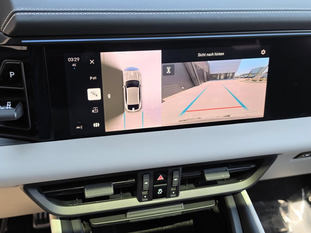 Certified 2025 Porsche Macan Turbo Electric AWD/4WD image 23