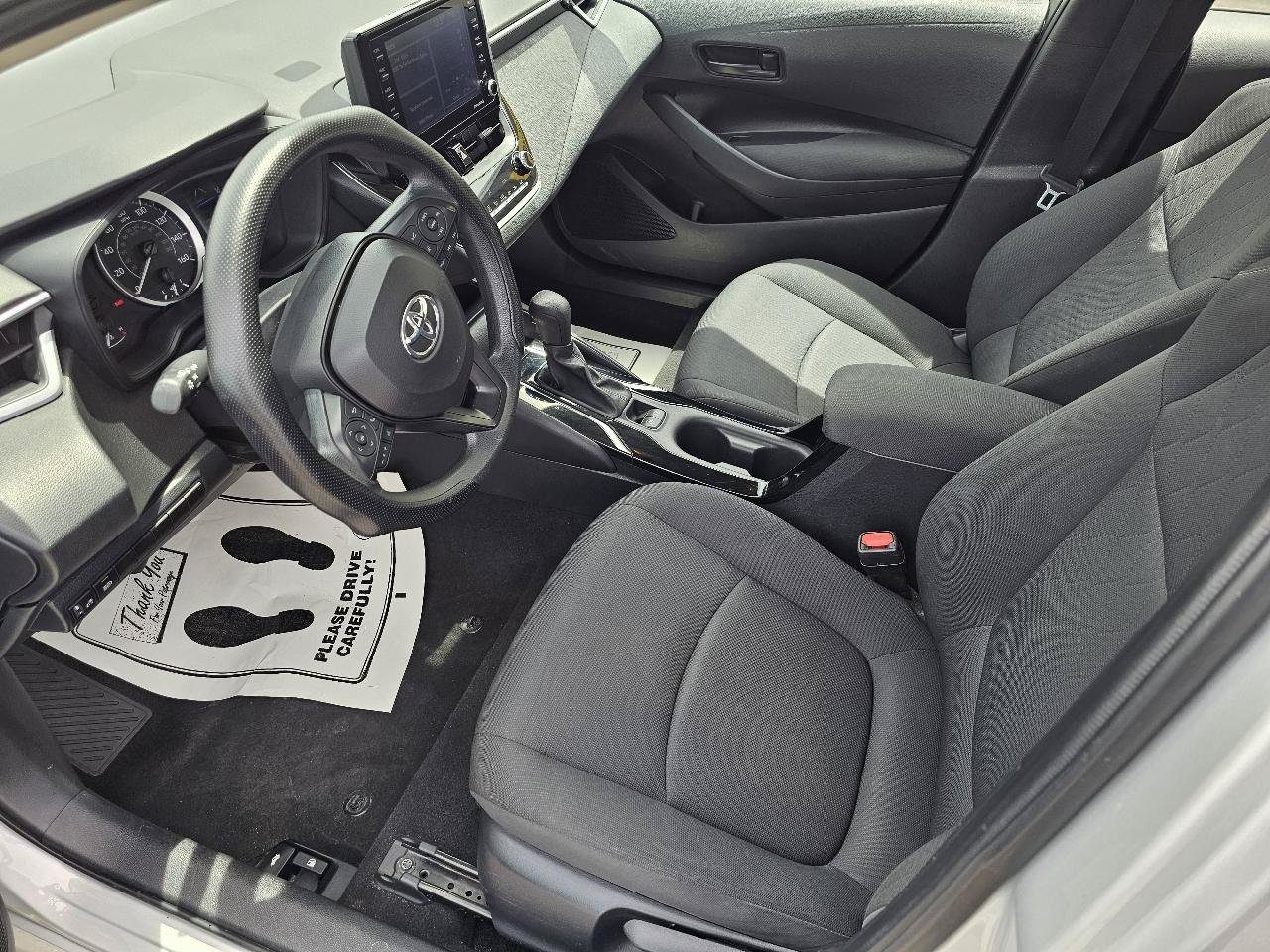 Used 2022 Toyota Corolla LE FWD image 9