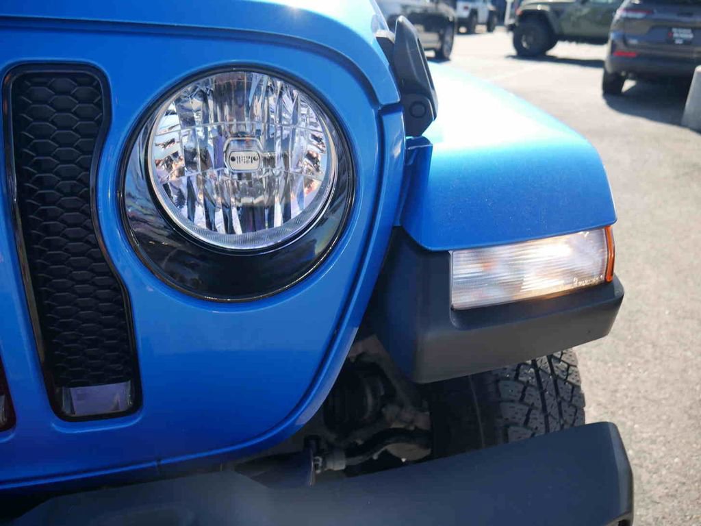 Used 2022 Jeep Wrangler Unlimited Sahara image 33