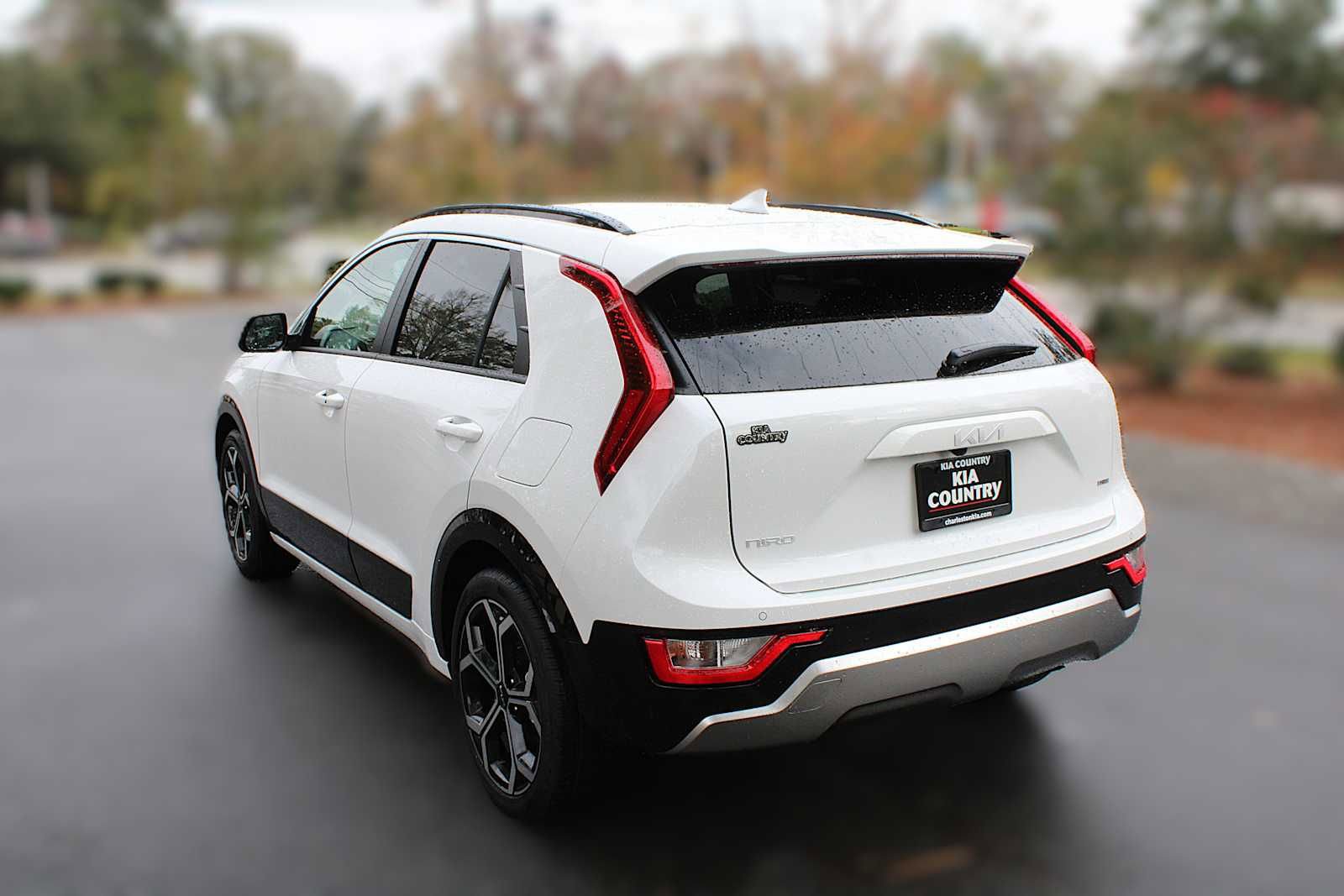 New 2025 Kia Niro EX image 10