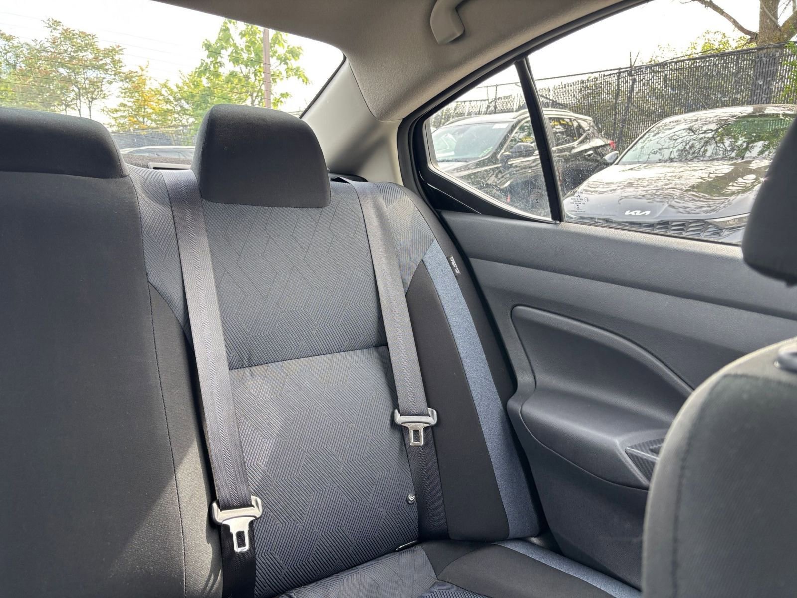 Used 2025 Nissan Versa SV FWD image 32