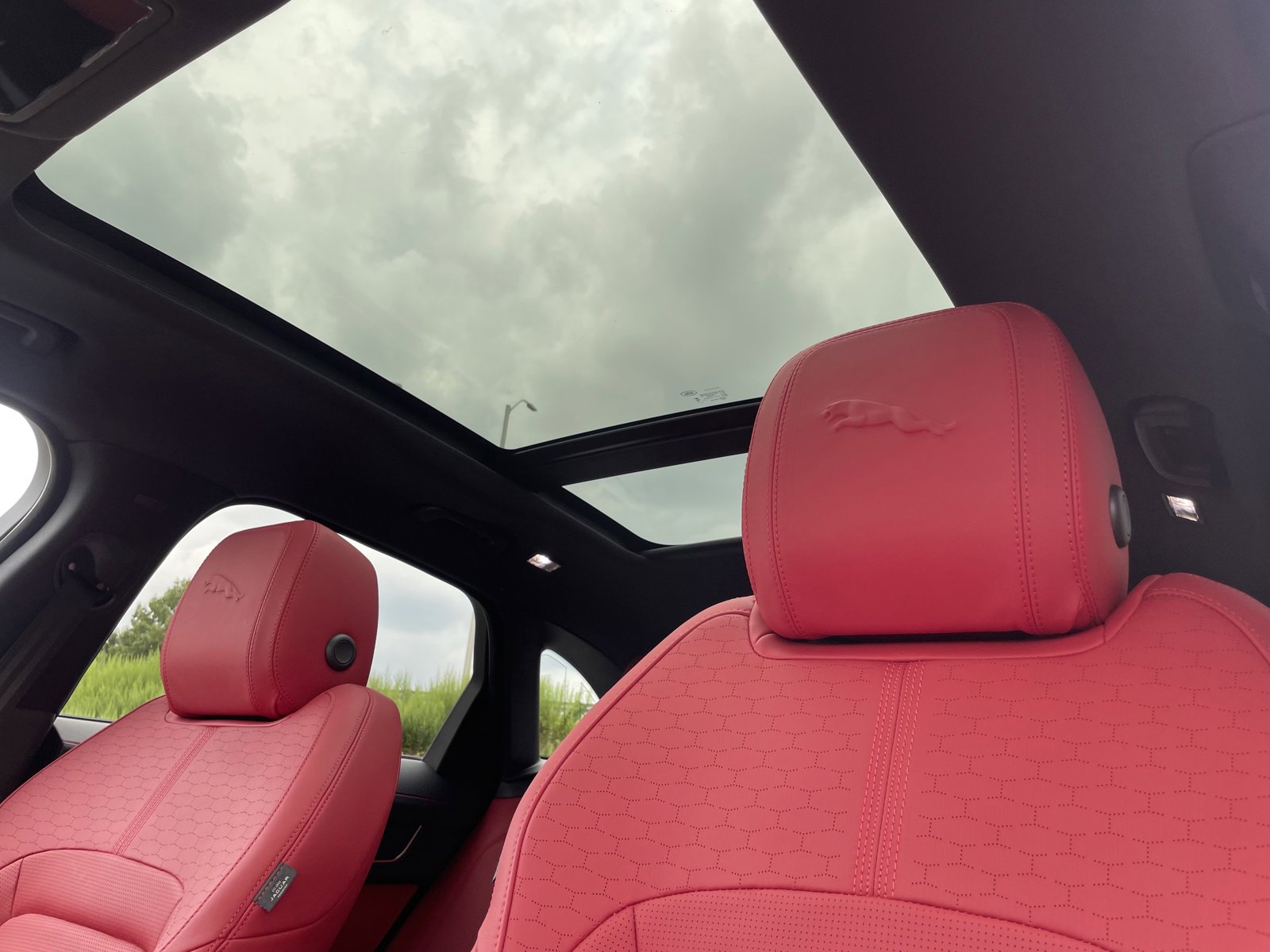 New 2025 Jaguar F-PACE R-Dynamic S image 16